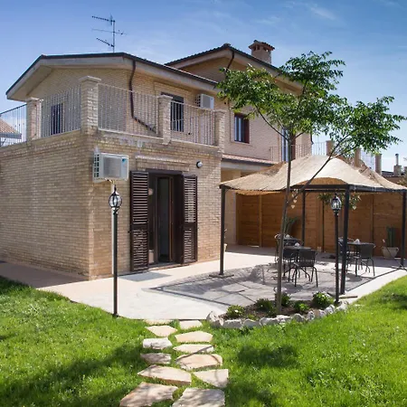B&B Villa Saraceni Con Parcheggio Interno-2